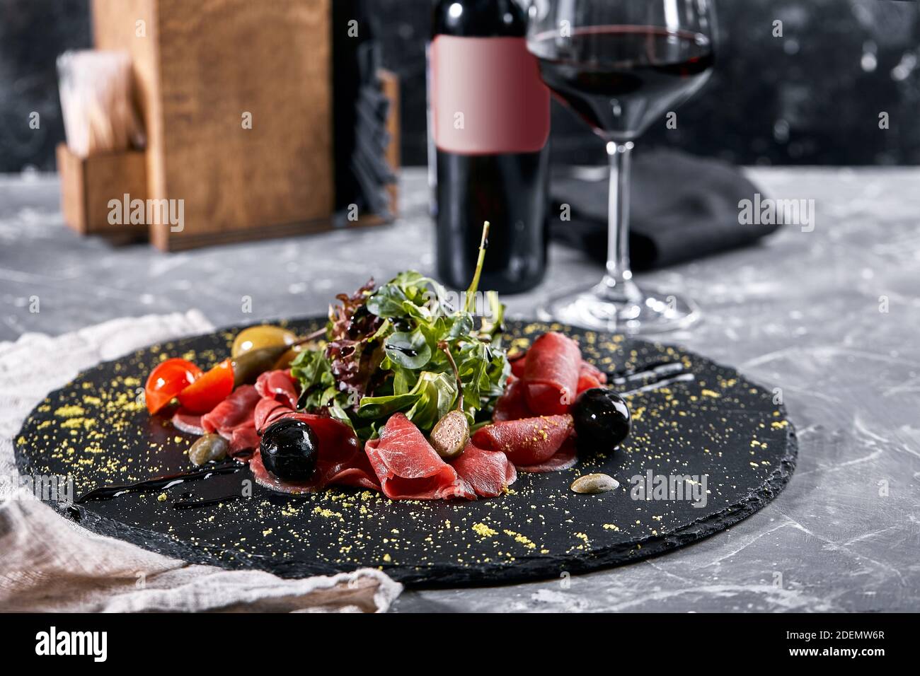 Roast Beef with Mix Leaves and vegetables, Tartar Sauce Stock Photo Alamy