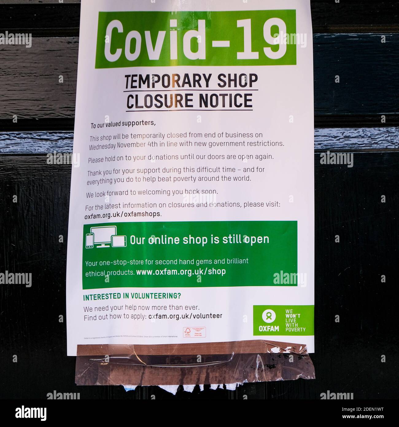 London UK, December 01 2020, Oxfam Charity Shop Temporary Closure Notice For The Public During COVID-19 Lockdown Stock Photo