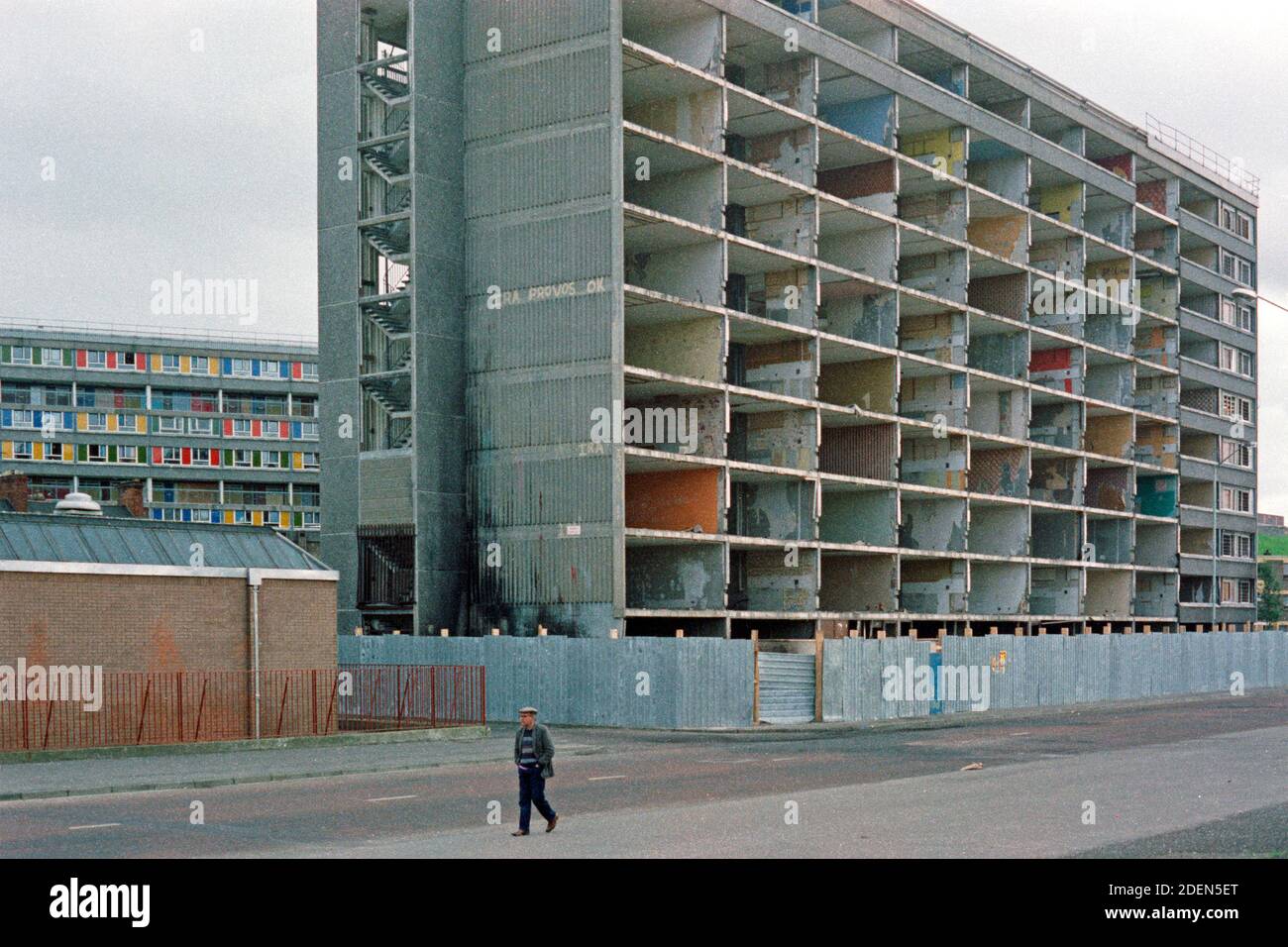 destroyed apartment building, Bogside area, August 1986, Londonderry, Northern Ireland Stock Photo