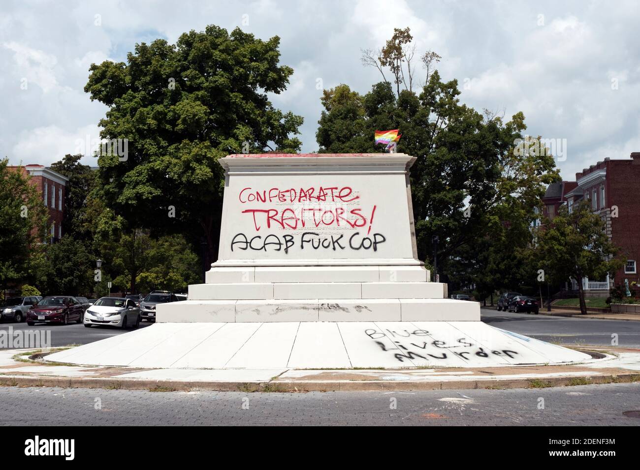 Remaining pedestal from removed equestrian statue of Civil War
