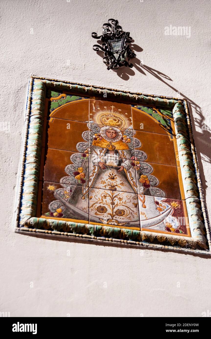 Spanish religious wall tile virgin hi-res stock photography and images -  Alamy