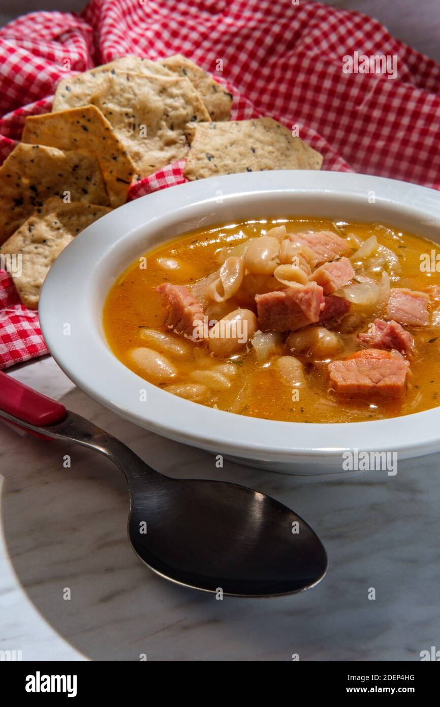 Simple slowcooker ham and cannellini bean soup with multigrain hexagon