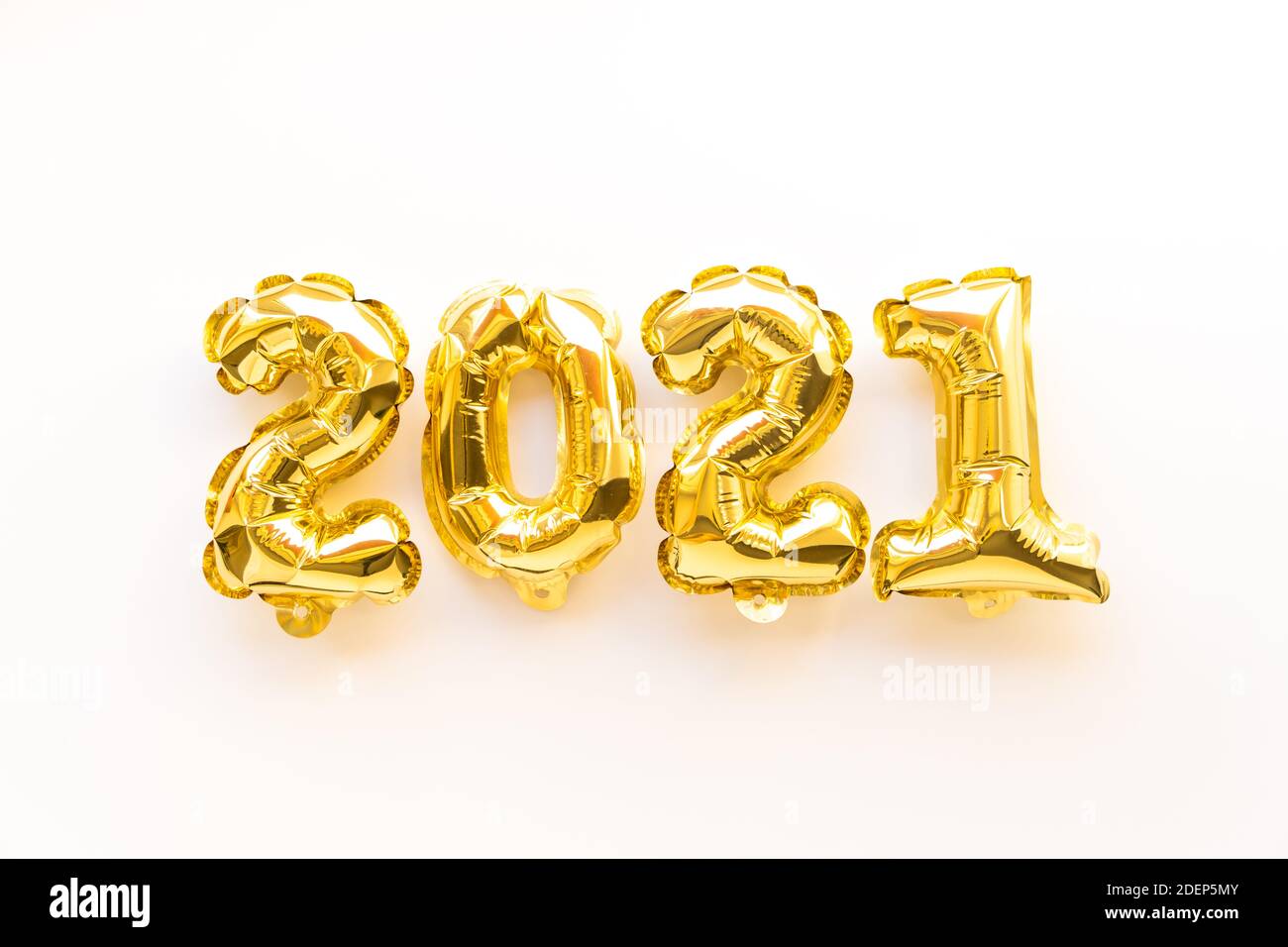 Gold numbers 2021 baubles hi-res stock photography and images - Alamy
