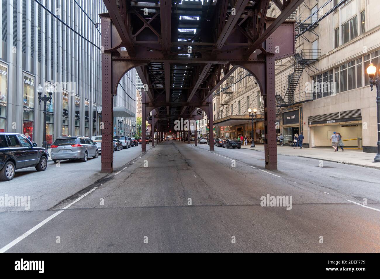 elevated train track in Chicago Stock Photo Alamy
