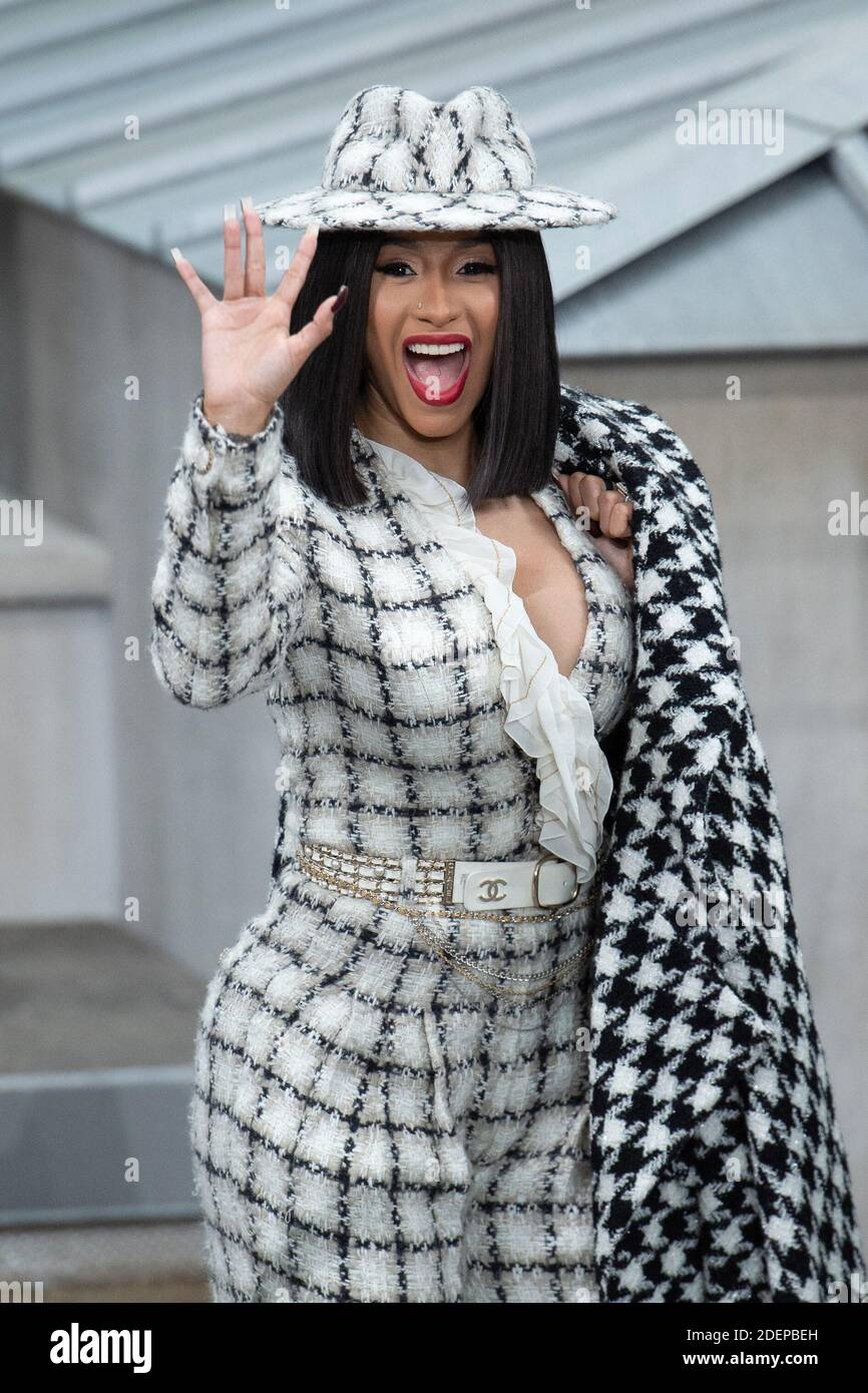 Cardi B attends the runway during the Chanel Womenswear Spring/summer 2020  show as part of Paris Fashion Week in Paris, on October 1, 2019. Photo by  Julie Sebadelha/ABACAPRESS.COM Stock Photo - Alamy