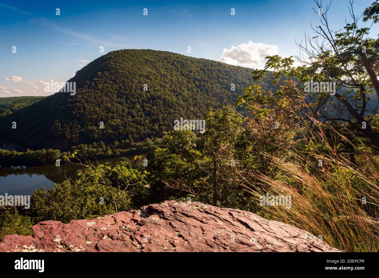 View of Mt. Minsi from the top of Mount Tammany near the Delaware Water Gap Stock Photo Alamy