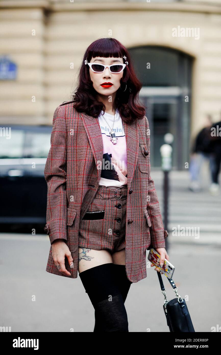 Street style, Mademoiselle Yulia arriving at Miu Miu Spring-Summer 2020  ready-to-wear show, held at Iena, Paris, France, on October 1st, 2019.  Photo by Marie-Paola Bertrand-Hillion/ABACAPRESS.COM Stock Photo - Alamy