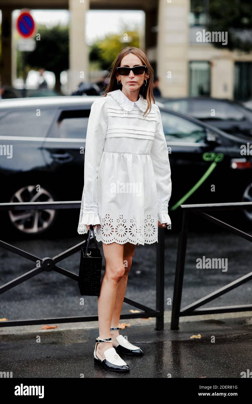 Street style, Loulou de Saison arriving at Miu Miu Spring-Summer 2020 ready-to-wear show, held at Iena, Paris, France, on October 1st, 2019. Photo by Marie-Paola Bertrand-Hillion/ABACAPRESS.COM Stock Photo