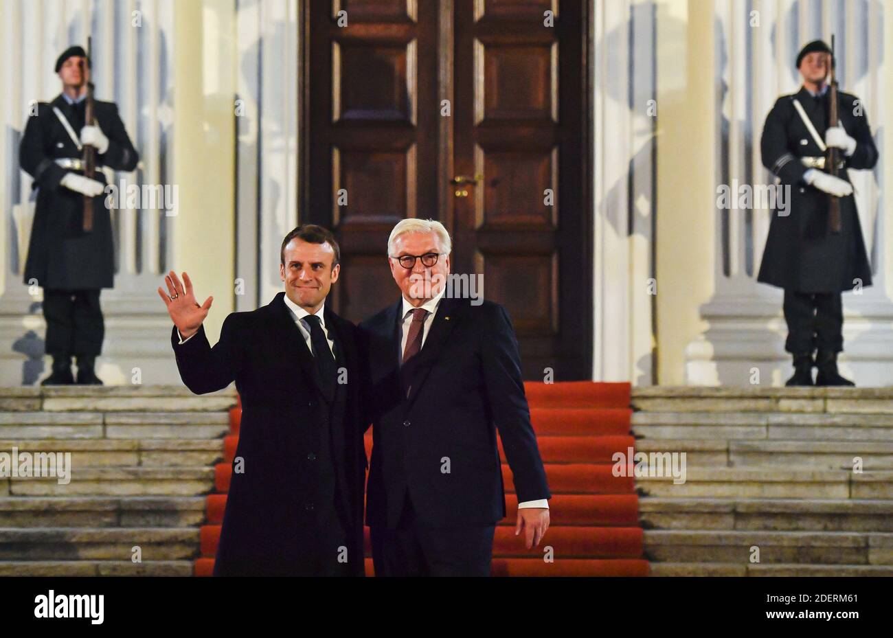 German President Frank-Walter Steinmeier (R) welcomes French President ...