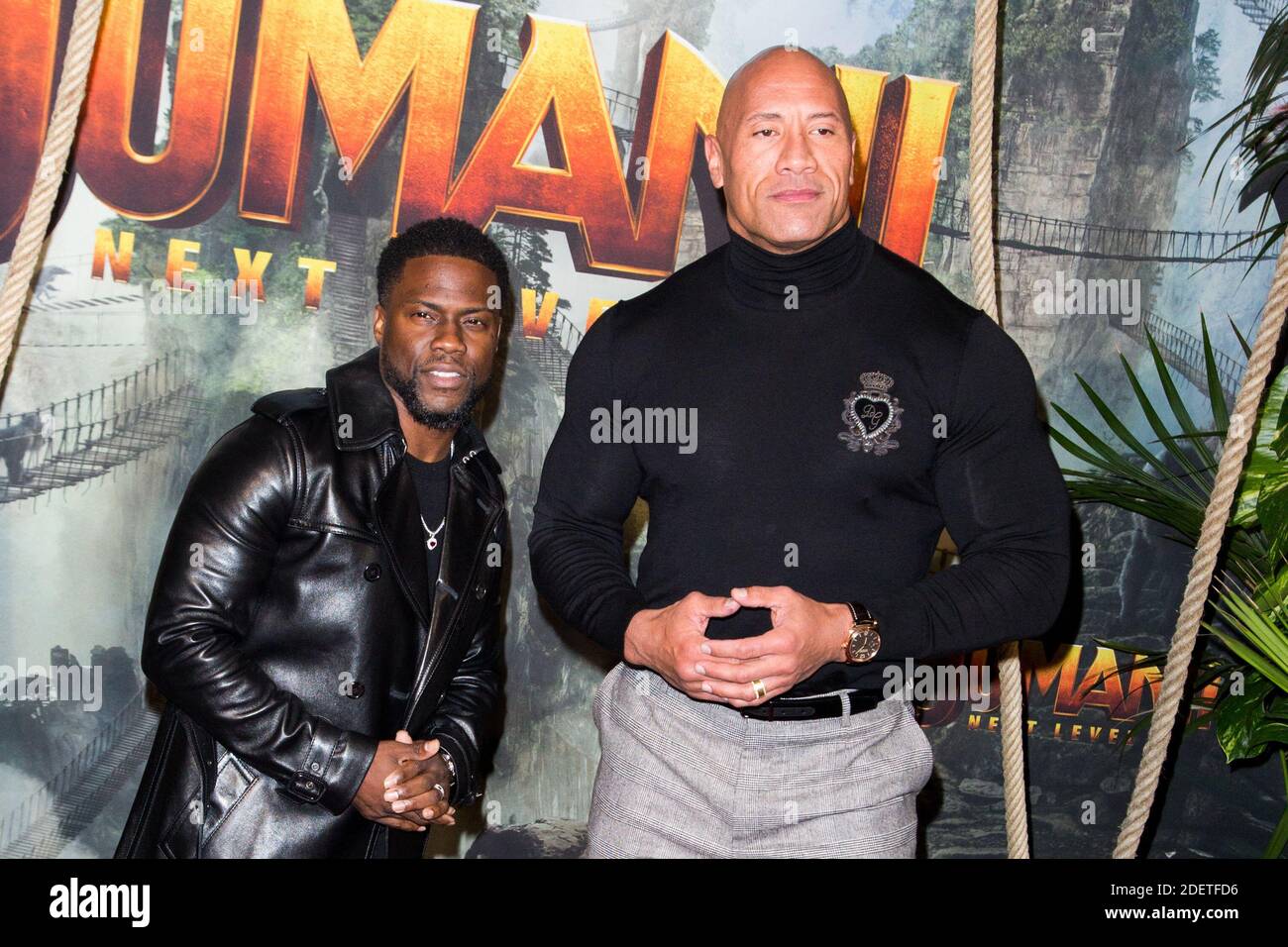 Bob Magnum-DWAYNE JOHNSON, Calvin Joyner-KEVIN HART in New Line Cinema's  and Universal Pictures' action comedy CENTRAL INTELLIGENCE, a Warner  Bros. Pictures release. Poster Stock Photo - Alamy