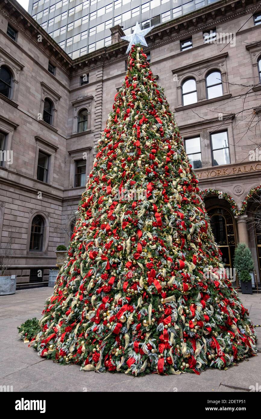 Christmas Tree Covered in White Snow at the Lotte New York Palace Hotel in  Midtown Manhattan of New York City Editorial Stock Photo - Image of york,  beautiful: 212012698