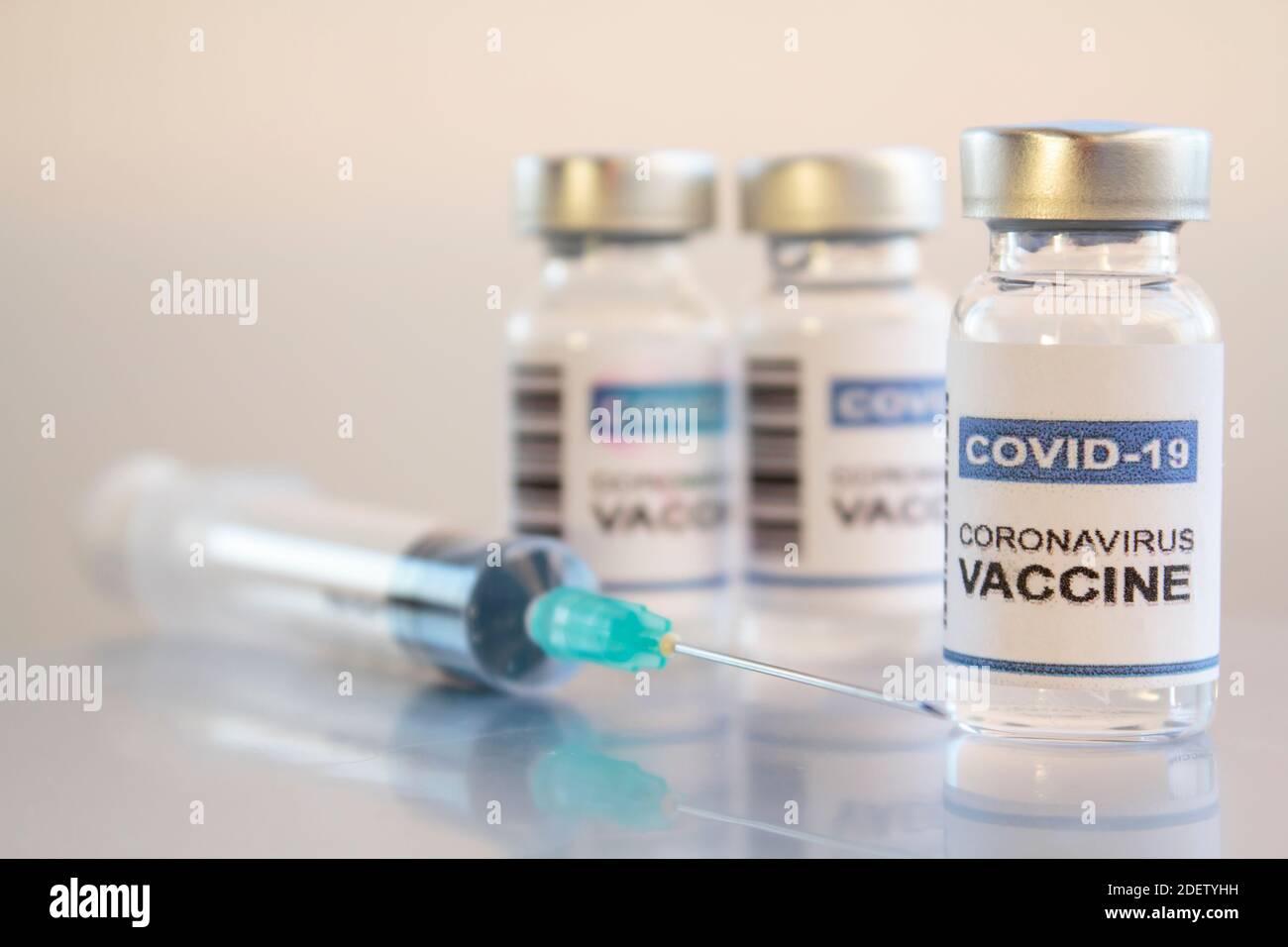 Laboratory Injection Vial of Covid-19 coronavirus vaccine Stock Photo ...