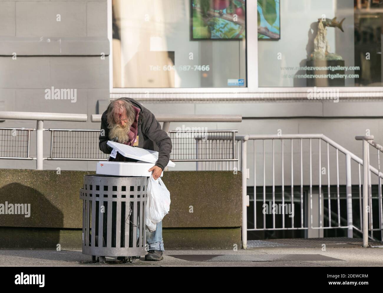 Homeless trash bin hires stock photography and images Alamy