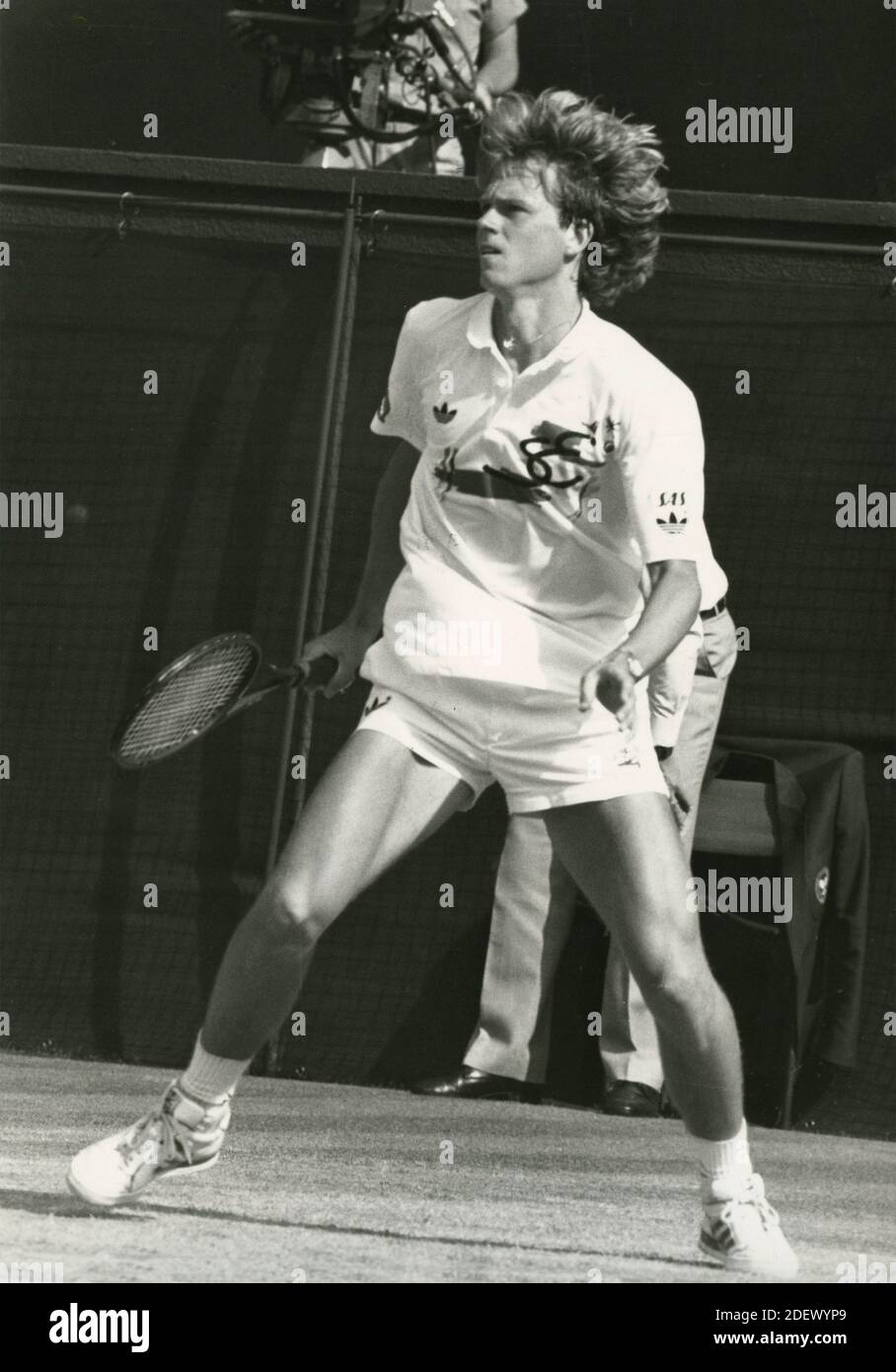 Photo Vintage 1980s – Stefan Edberg Joueur De Tennis Suédois Serrant La Main