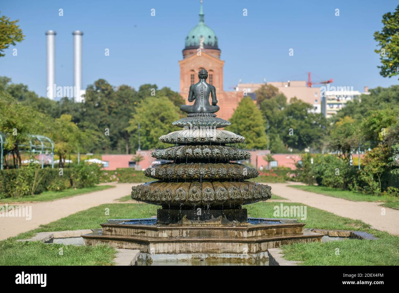 Indischer Brunnen, Engelbecken, Leuschnerdamm, Kreuzberg, Friedrichshain-Kreuzberg, Berlin, Deutschland Stock Photo