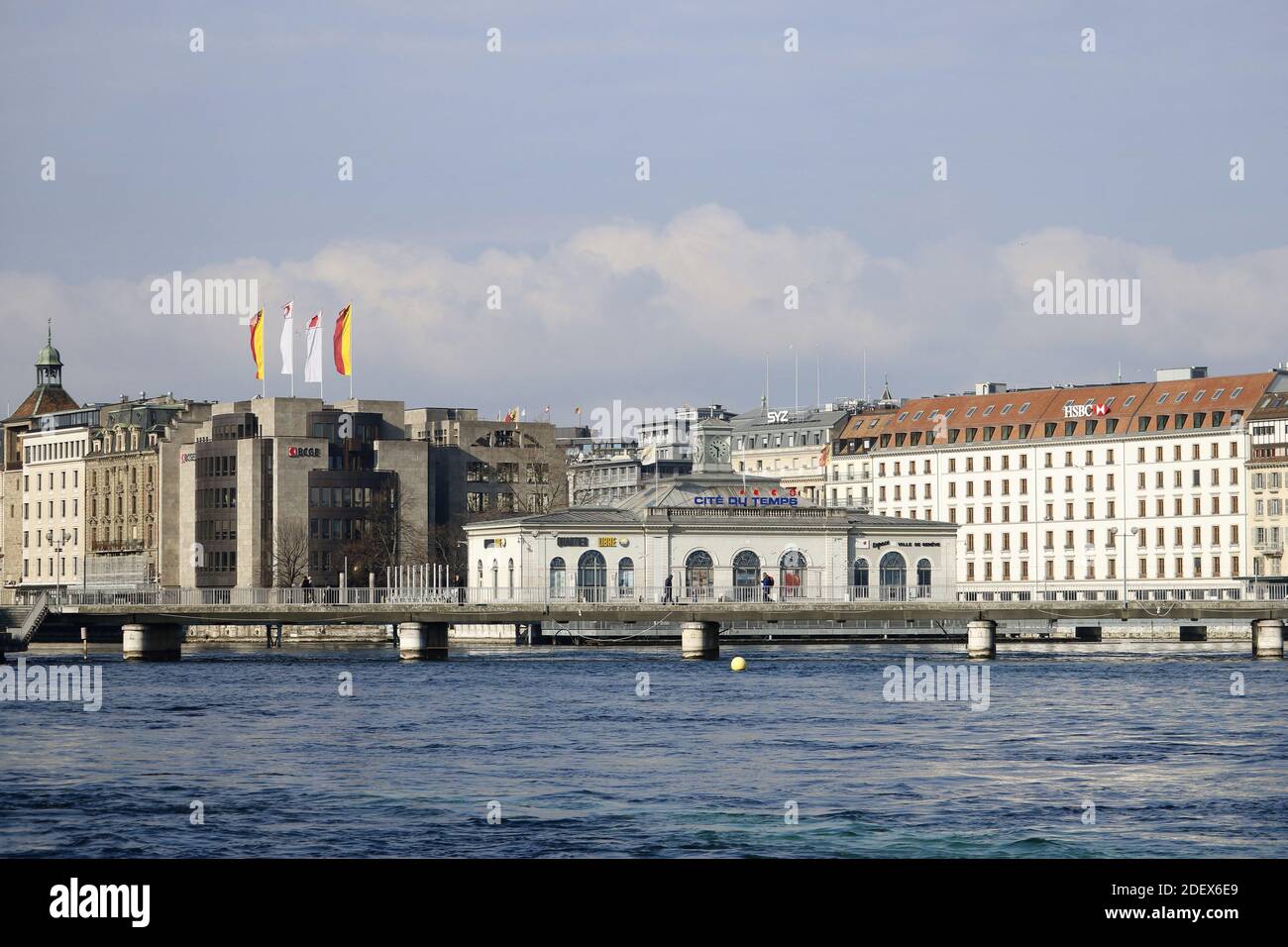 GENEVA, SWITZERLAND - Feb 20, 2018: City trip in Geneva during the winter. Picture shows buildings at the Lake of Geneva. Stock Photo