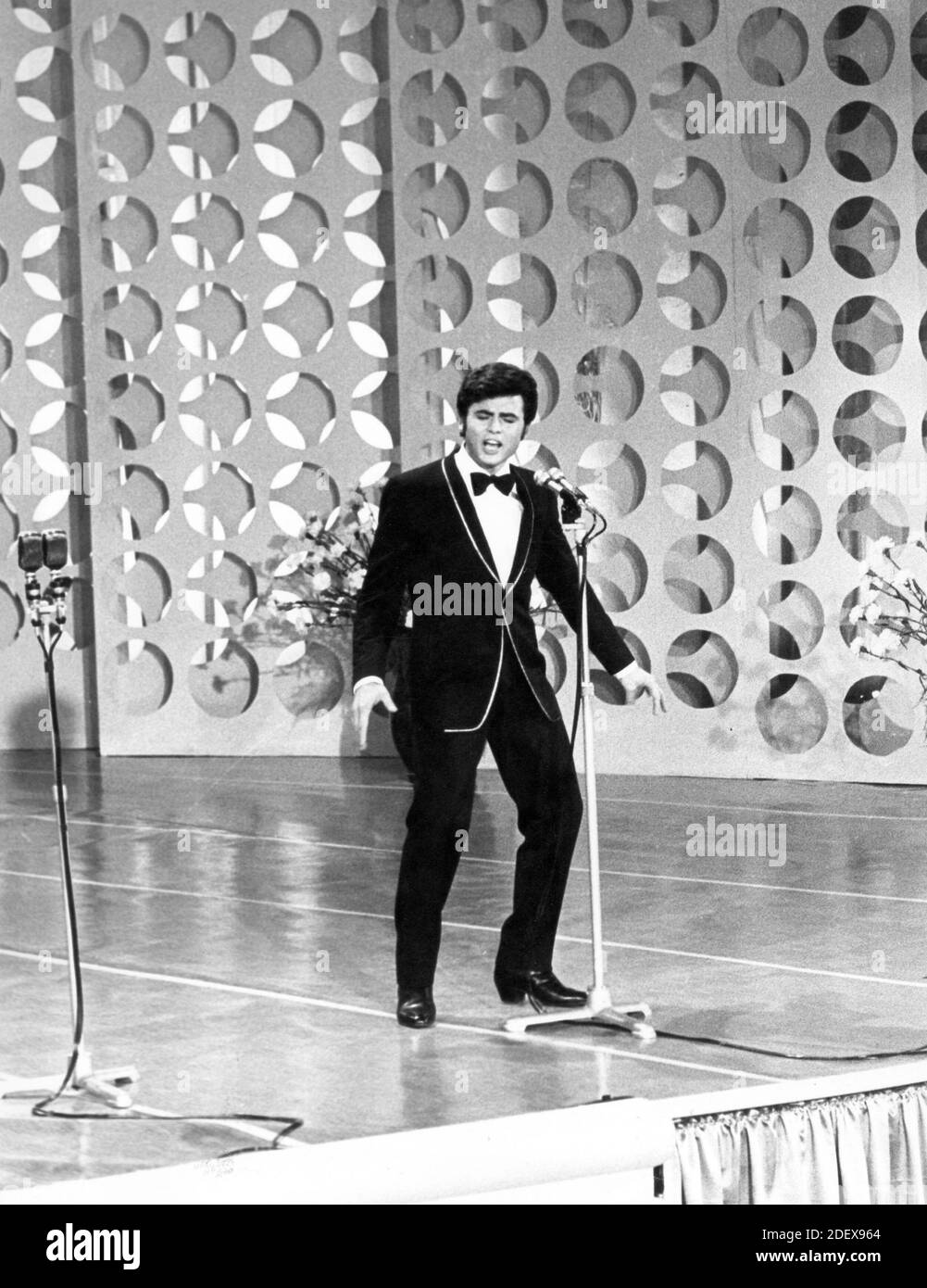 The singer Little Tony (Antonio Ciacci) at the 17th Italian Song Festival, Sanremo (IM), January 1967. --- Il cantante Little Tony (Antonio Ciacci) al 17° Festival della Canzone Italiana, Sanremo (IM), Gennaio 1967. Stock Photo