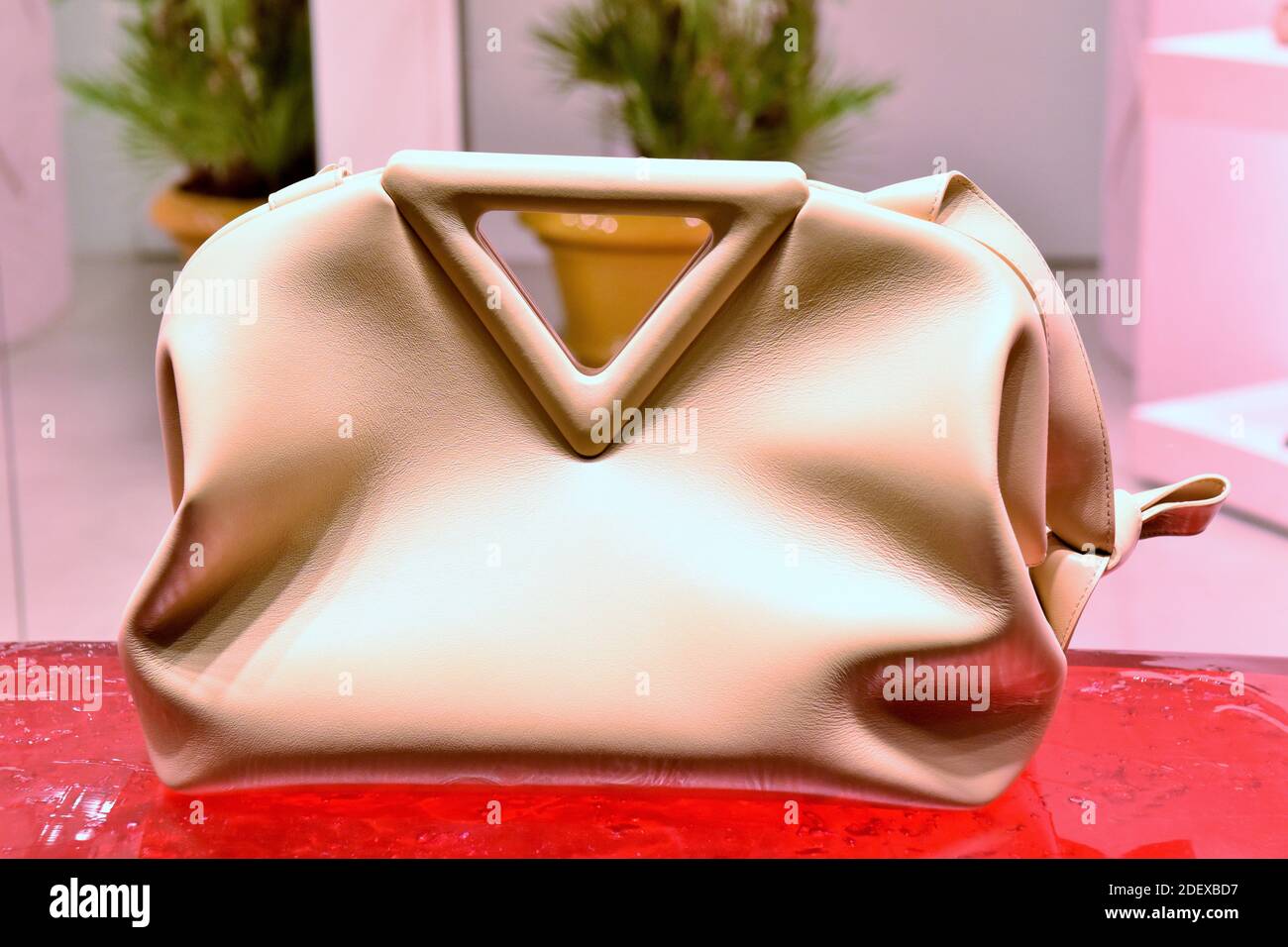 BAG ON DISPLAY AT BOTTEGA BOUTIQUE IN CONDOTTI STREET Stock