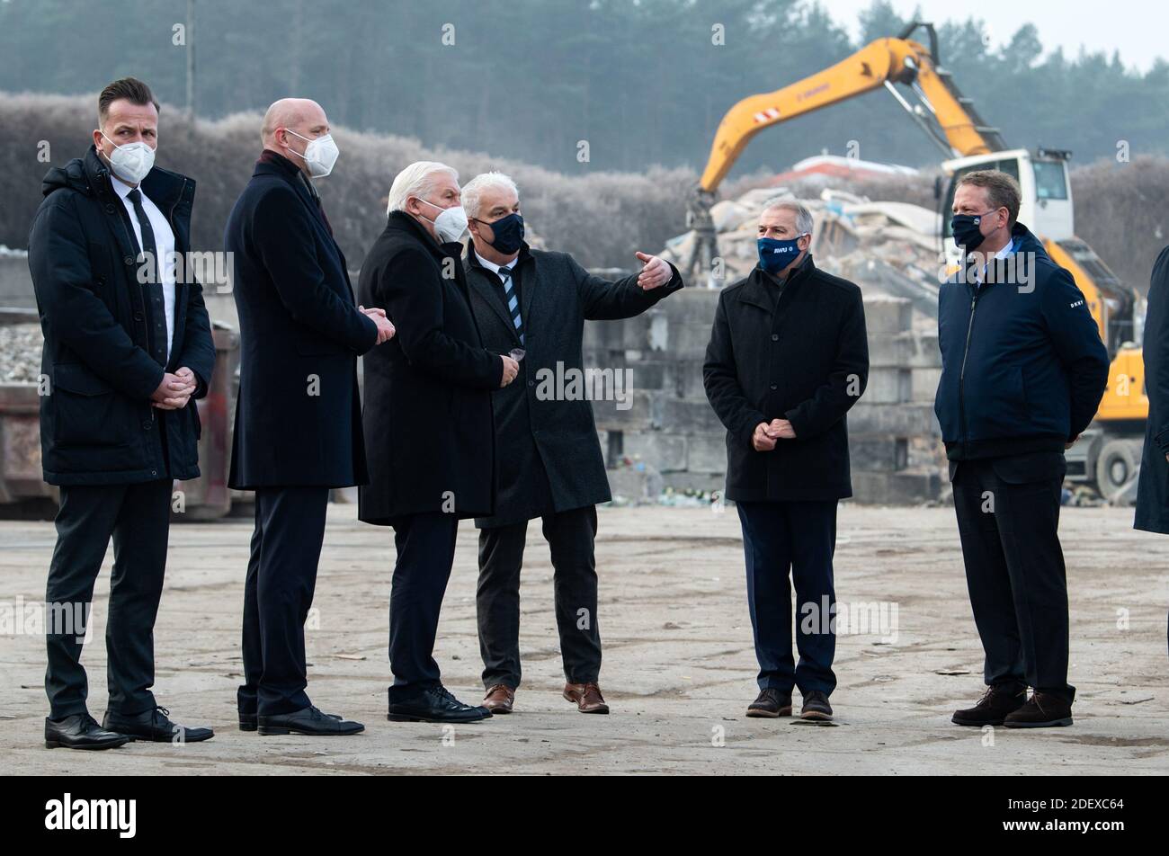 02 December 2020, Brandenburg, Oranienburg: Federal President Frank ...