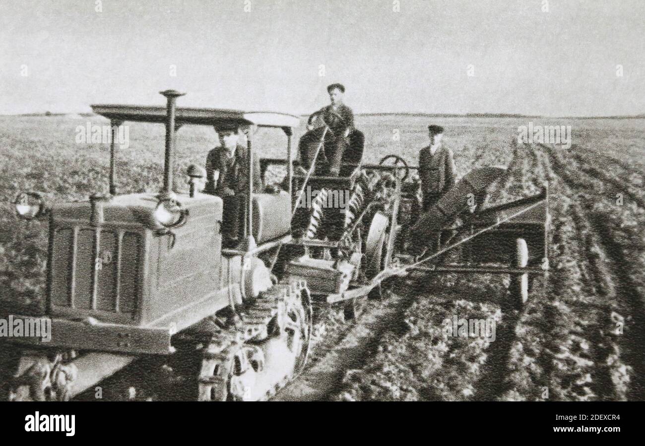 A beet harvester harvesting sugar beets on the Nové Zhittya collective farm in the Gaysinsky district (Ukraine) of the USSR in the 1950s. Stock Photo