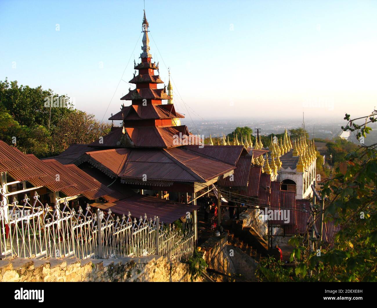 Su Taung Pyi Pagoda, the vintage temple in Mandalay, Myanmar Stock Photo