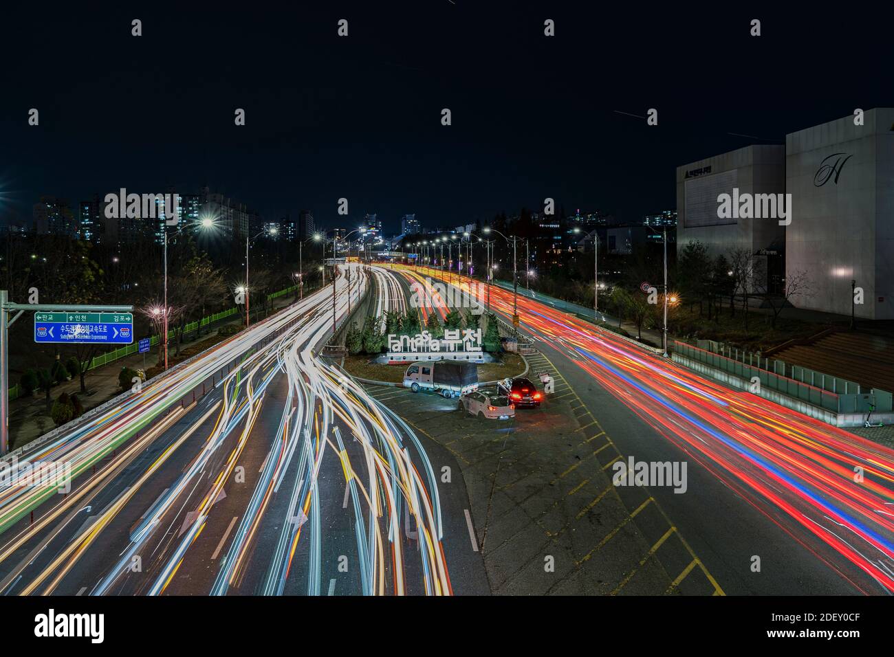 Long exposure shot of highway at night, Bucheon, South Korea - November 28, 2020 Stock Photo