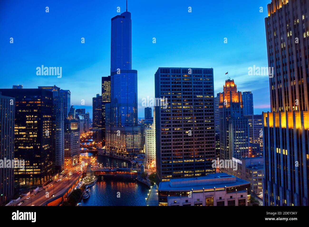 Aerial View of Chicago River and Wacker Drive at Dusk, Chicago, Illinois, USA Stock Photo