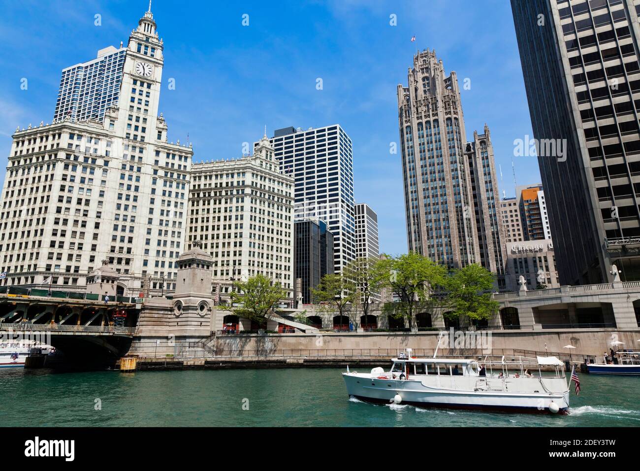 Wrigley Building, Chicago Tribune Building and Chicago River, Chicago, Illinois, USA Stock Photo