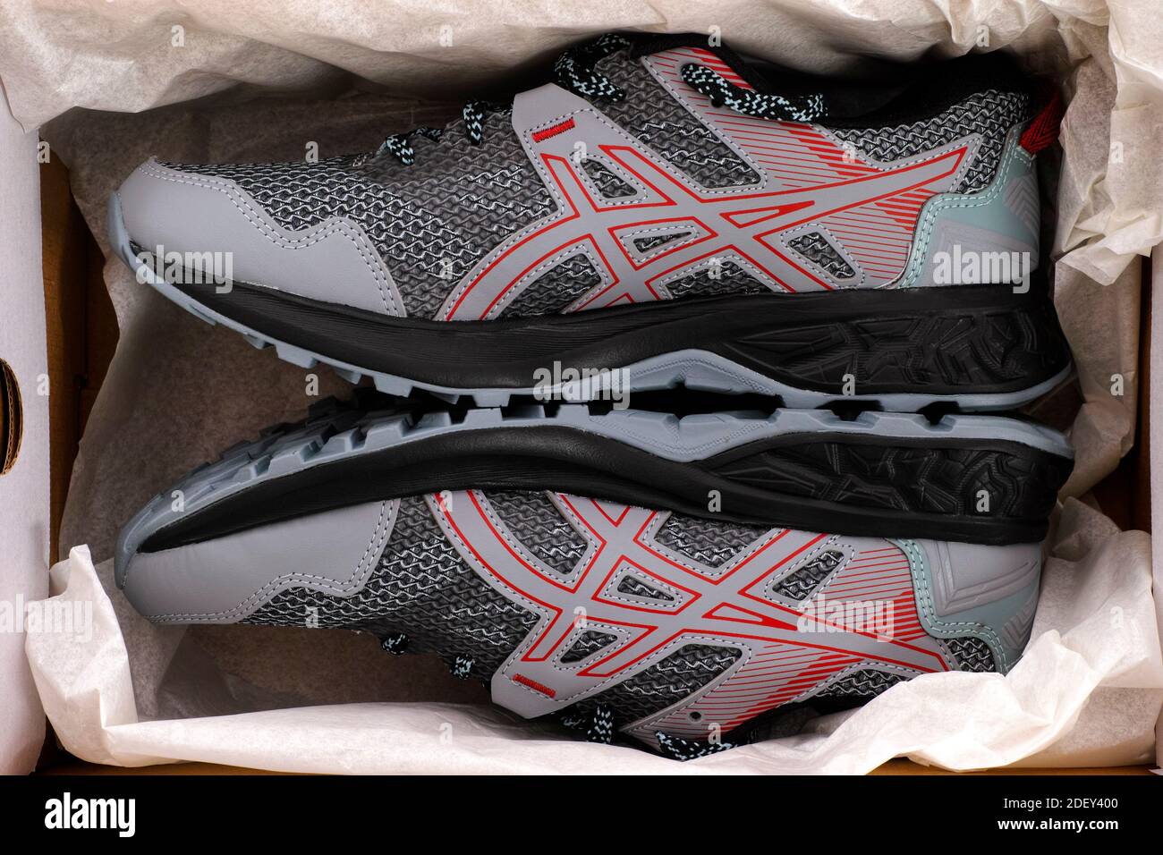 Asics shoe box hi-res stock photography and images - Alamy