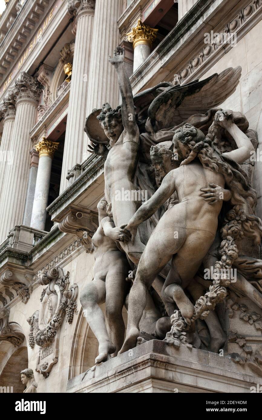 Statues, Palais Garnier, 9th Arrondissement, Paris, Ile-de-France, France Stock Photo