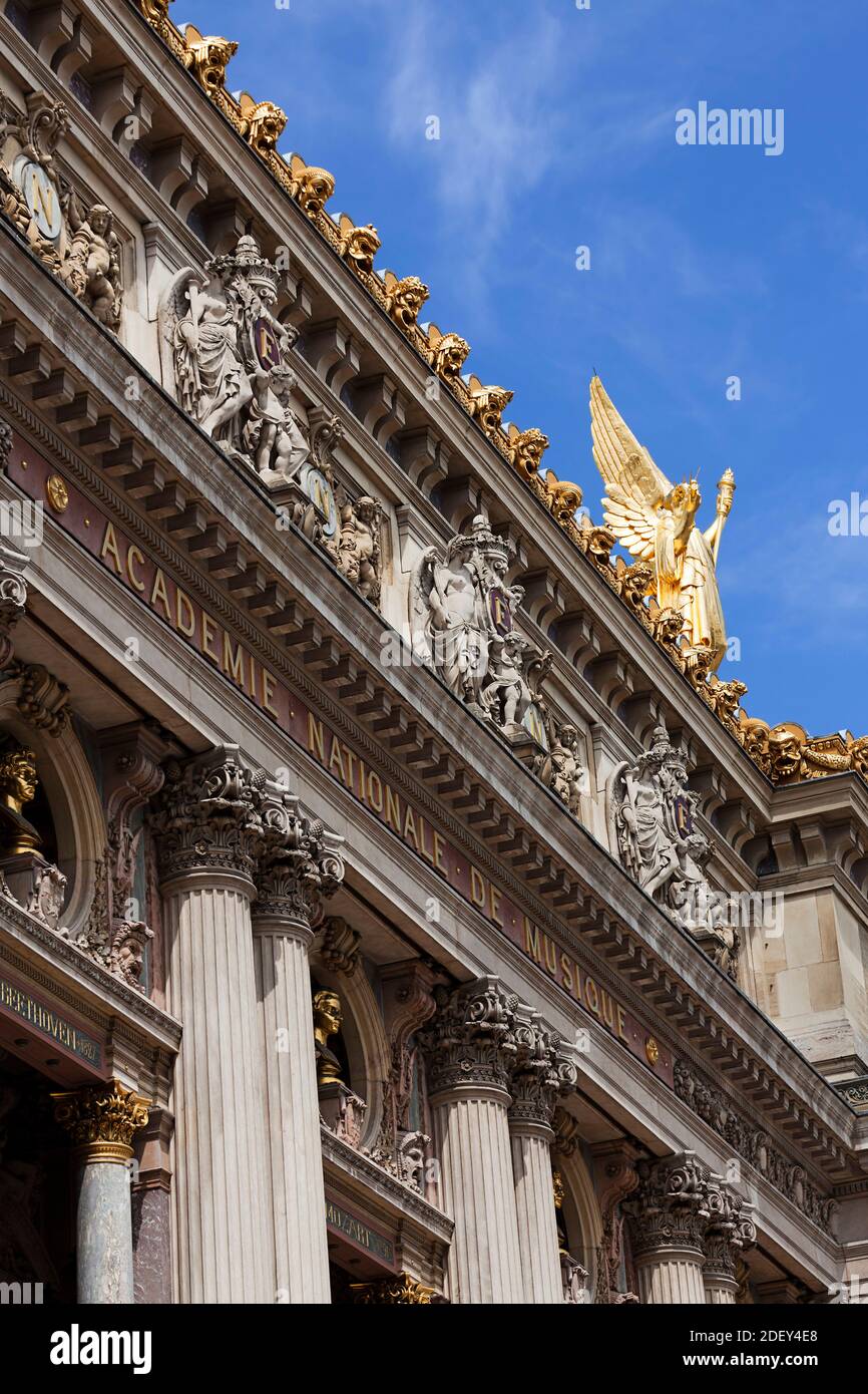 Frieze and Cornice, Palais Garnier, 9th Arrondissement, Paris, Ile-de-France, France Stock Photo