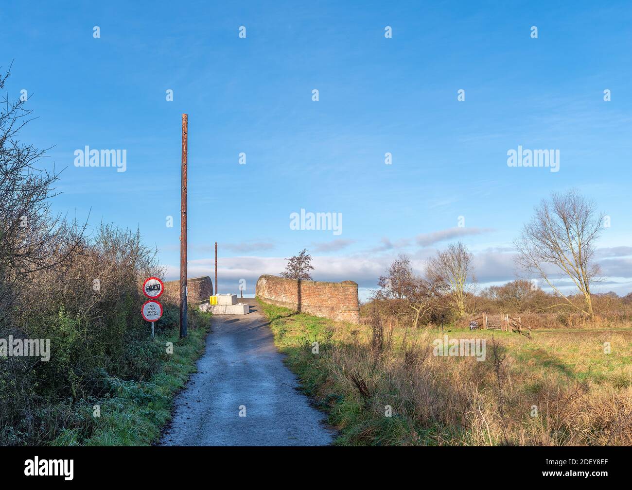 Concrete barricade construction hi-res stock photography and images - Alamy