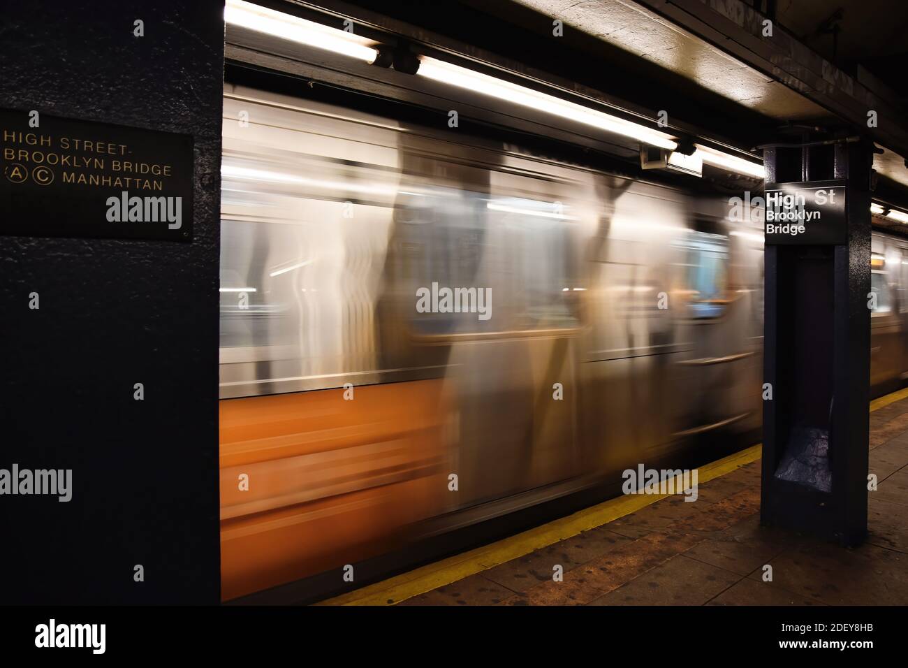 High Street Brooklyn Bridge to Manhattan Subway station with metro