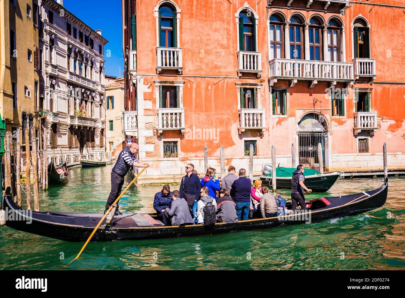 Gondolier driving gondola grand hi-res stock photography and images - Alamy