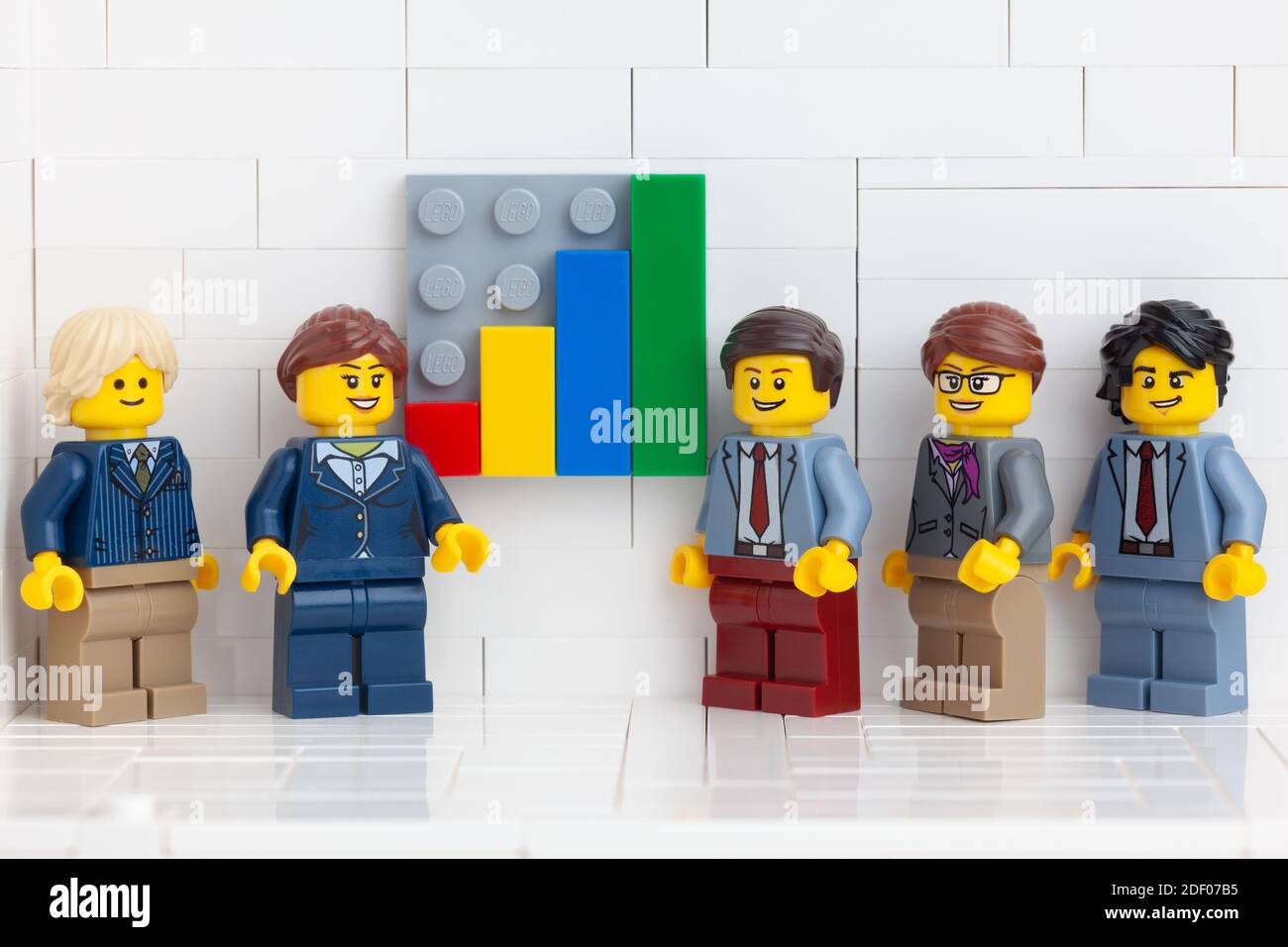 Tambov, Russian Federation - November 14, 2020 Lego minifigure  businesspeople having a meeting in their office and showing the results of  their succes Stock Photo - Alamy