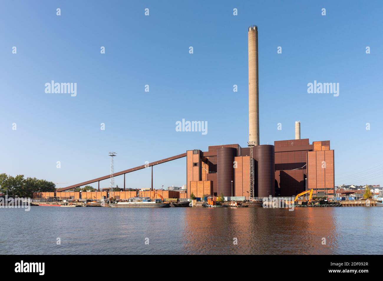 Coal-fired Hanasaari Power Plant of Helen (Helsingin Energia) in Helsinki, Finland Stock Photo