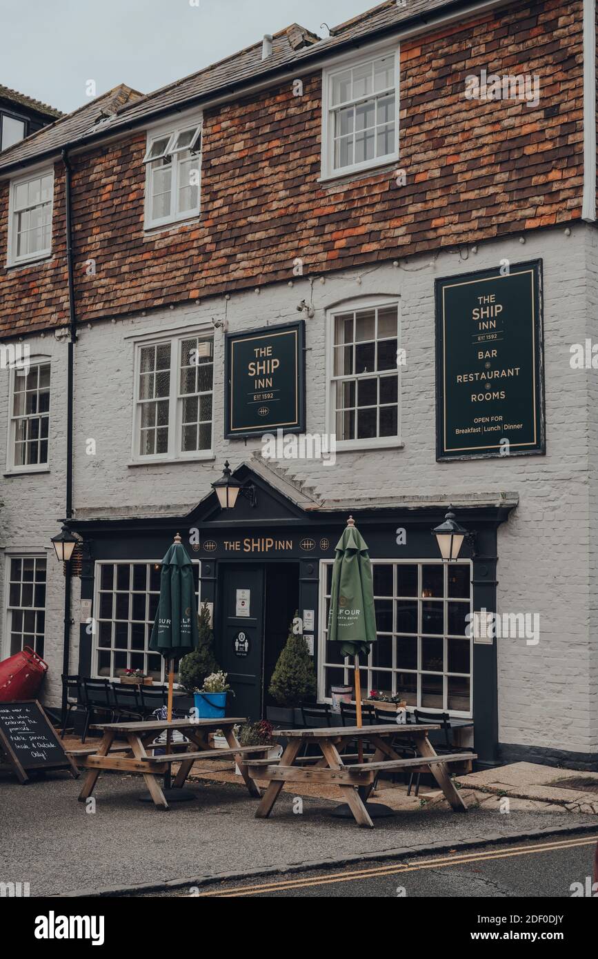 Pubs In Rye Entrance door landmark sussex uk hi-res stock photography and images ...