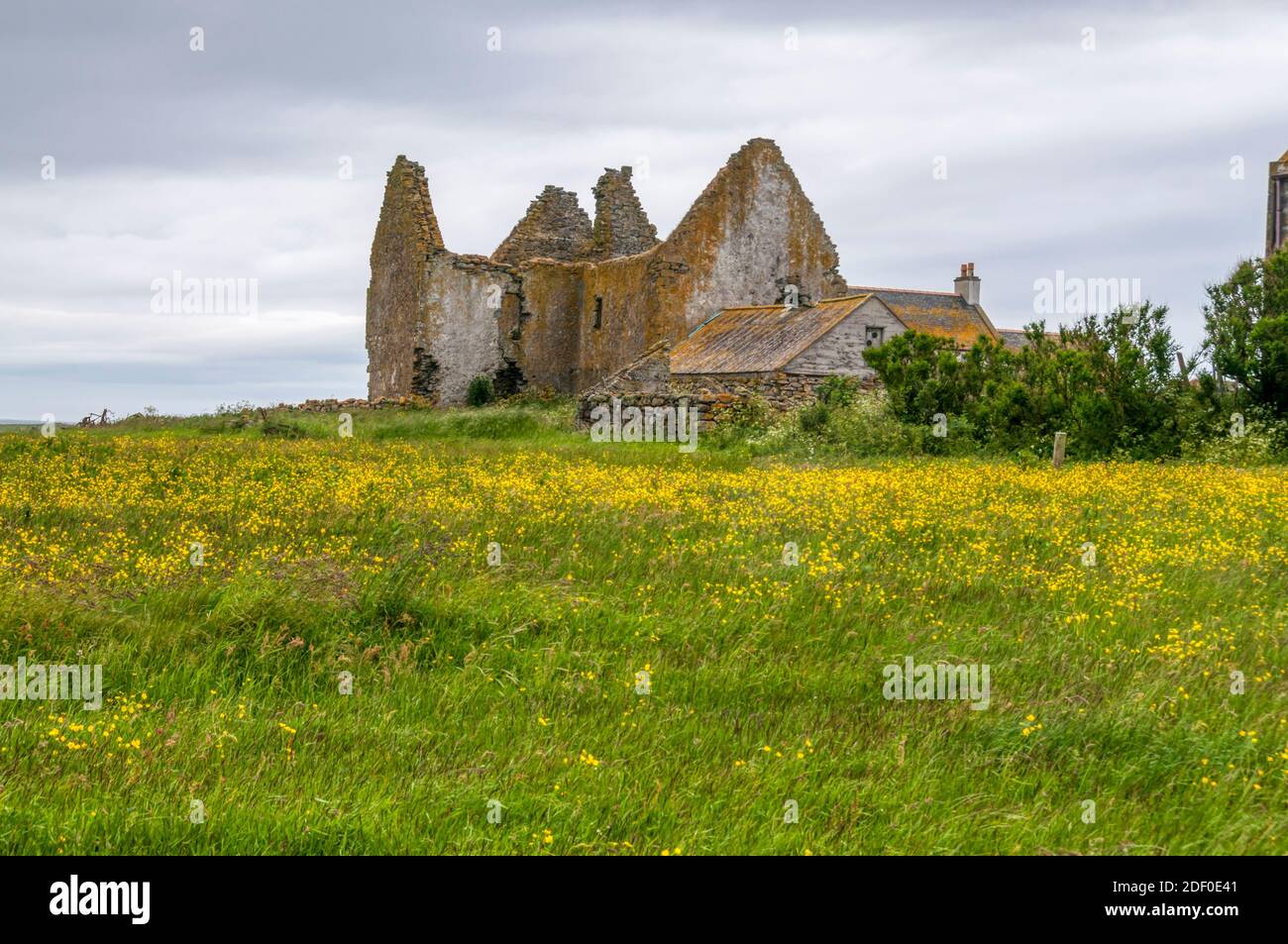 Ormacleit Castle, or Caisteal Ormacleit, is a ruined early 18th century mansion house on South Uist in the Outer Hebrides. Stock Photo