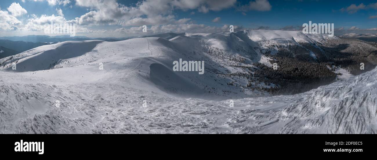 Covered peak ridge rime ice hi-res stock photography and images - Alamy
