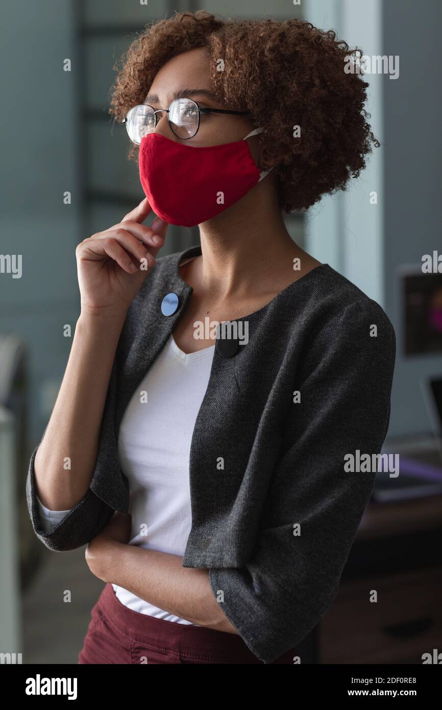 Woman wearing medical mask in hi-res stock photography and images - Alamy