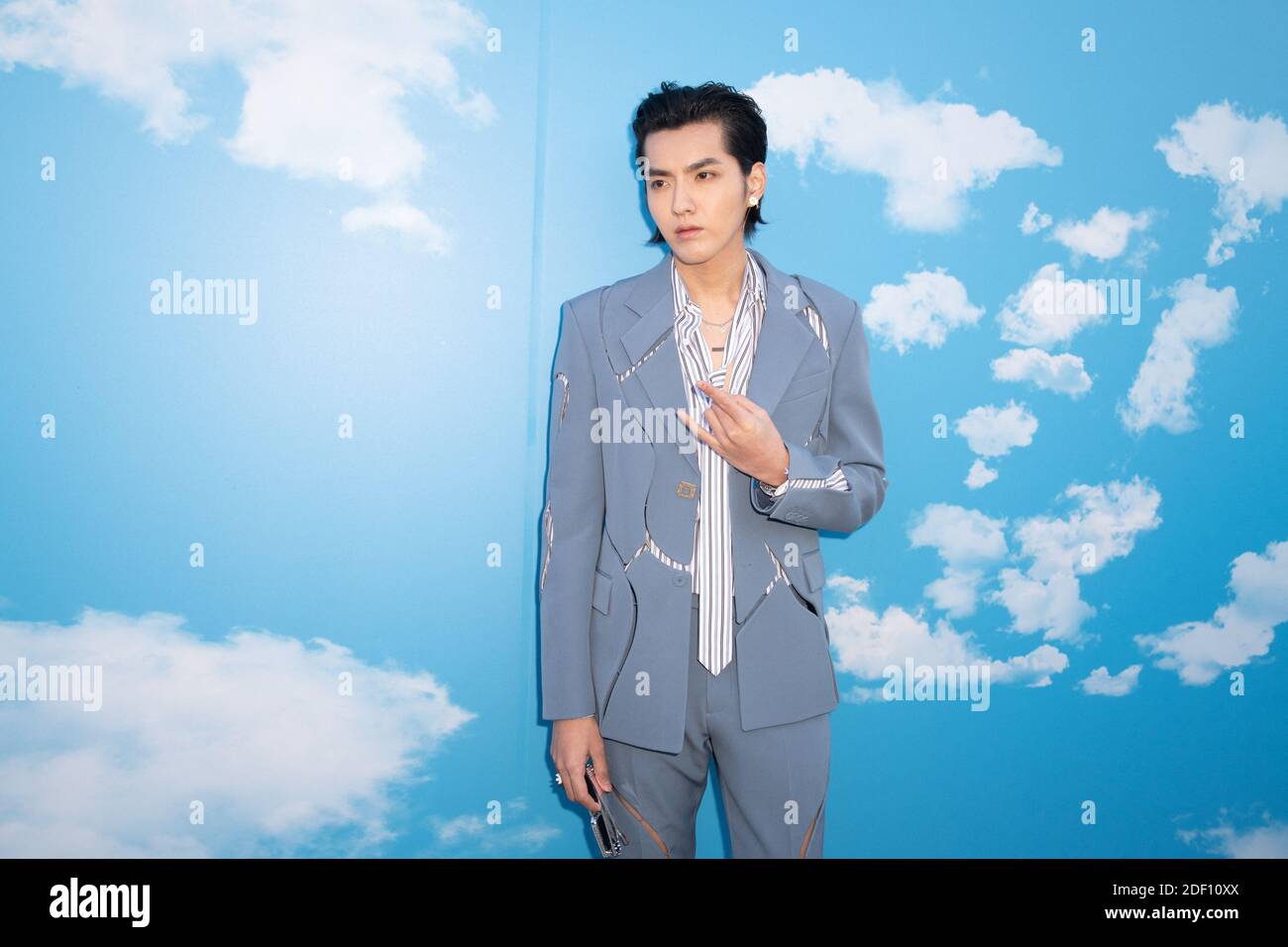 Actor Kris Wu attends the Louis Vuitton Menswear Fall/Winter 2020-2021 show  as part of Paris Fashion Week on January 16, 2020 in Paris, France. Photo  by Laurent Zabulon/ABACAPRESS Stock Photo - Alamy