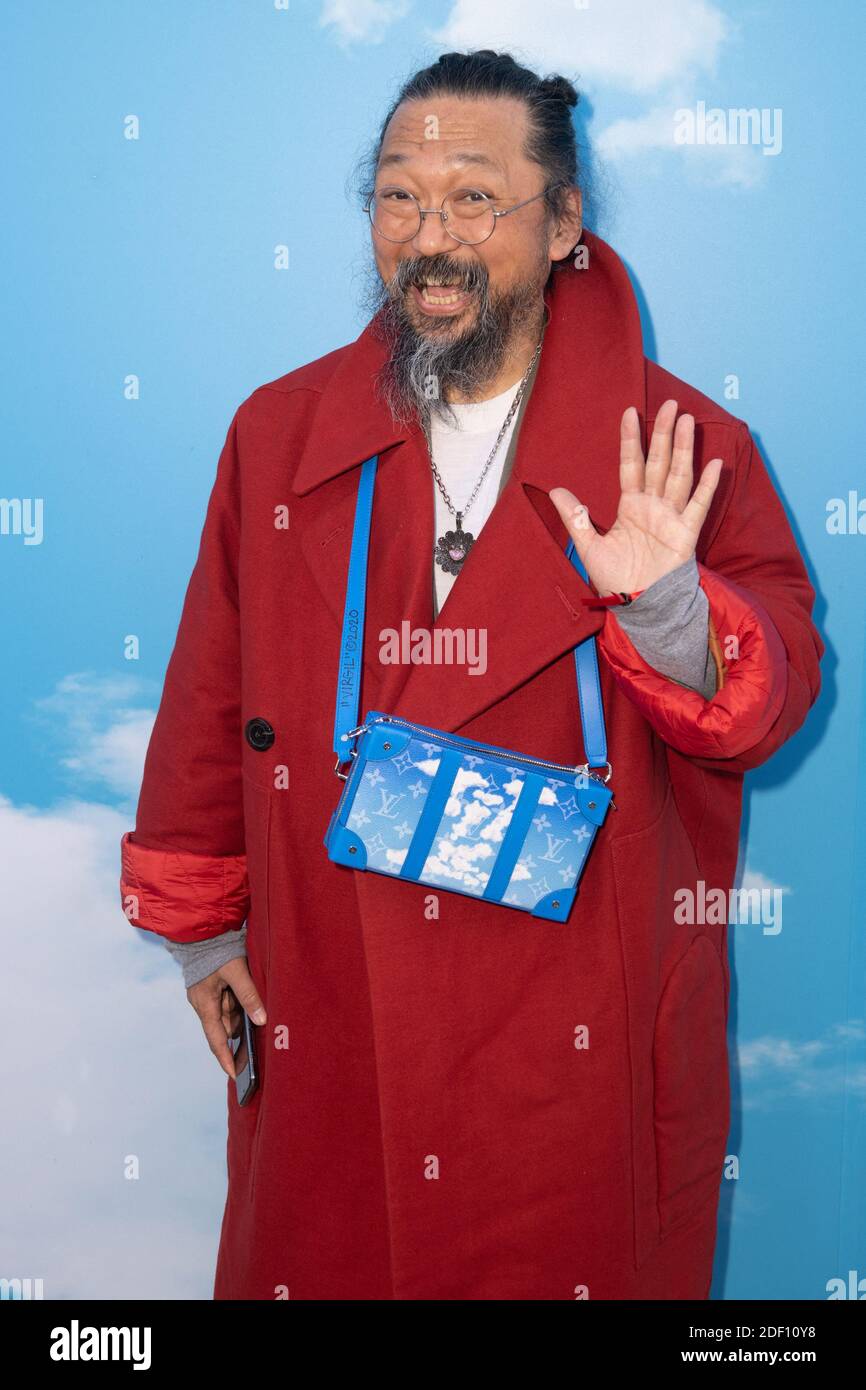 Artist, Takashi Murakami, smile after the Off White shows as part of  Menswear Fall/Winter 2019-2020 on January 16 in Paris, France. Photo by  Julie Sebadelha/ABACAPRESS.COM Stock Photo - Alamy