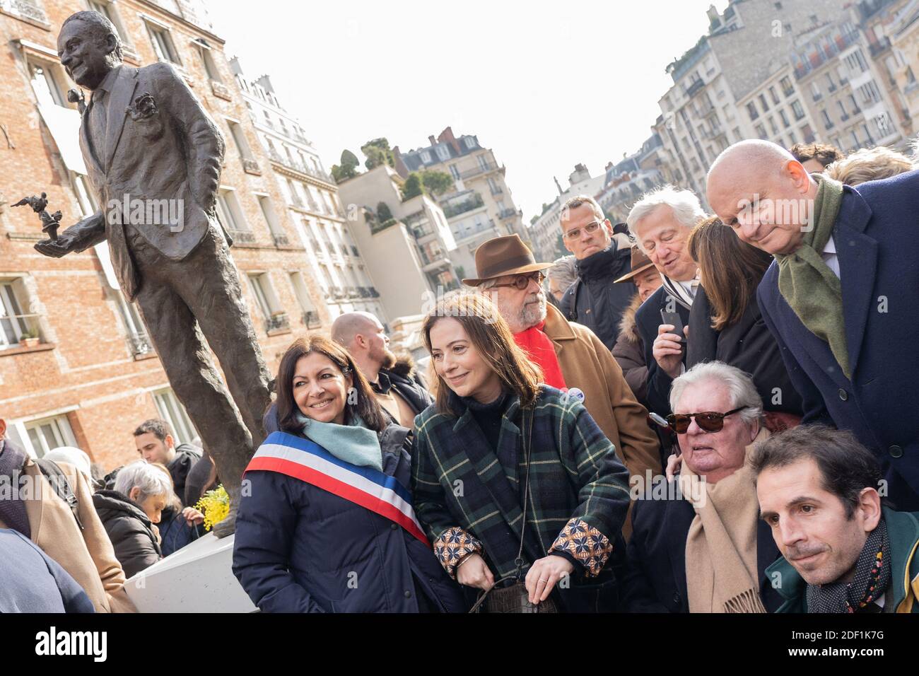 Anne Hidalgo (L), Mayor of Paris, Anne Gosciny (2L), Renés Gosciny's daughter, Jean-Jacques Sempé (3L), illustrator of the Little Nicholas, Christophe Girard, Deputy Mayor of Paris for culutre (2R) and Jul (R), scriptwriter of Lucky Luke during the unveiling of a statue of Rene Goscinny in Paris, France on January 23, 2020. Photo by Florent Bardos/ABACAPRESS.COM Stock Photo