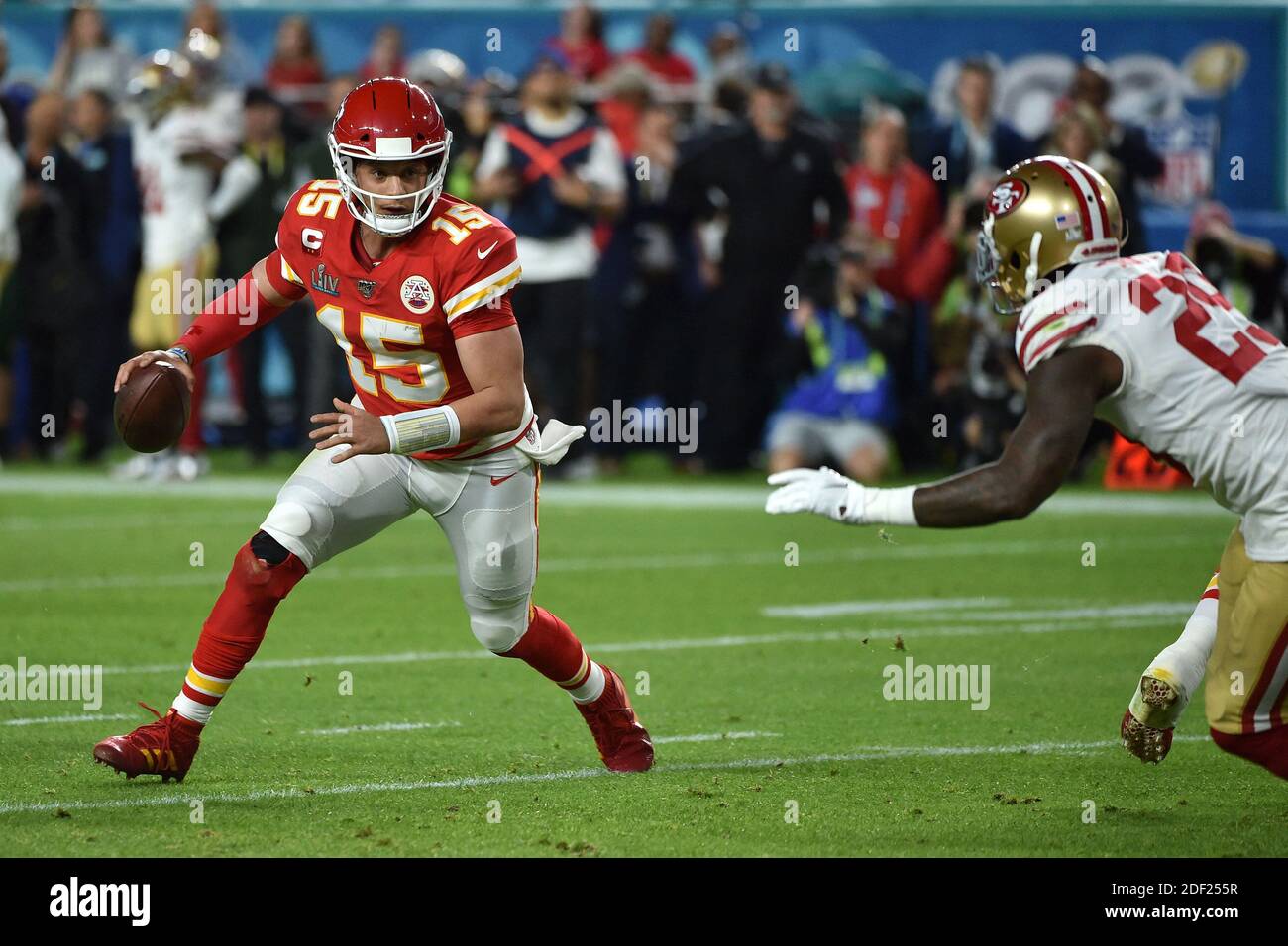 Patrick mahomes super bowl hi-res stock photography and images