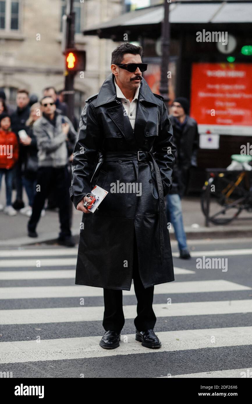 Street style, Alex Badia arriving at Paul Smith Spring Summer 2020 Menswear  show, held at Elysee Montmartre, Paris, France, on January 19th, 2020.  Photo by Marie-Paola Bertrand-Hillion/ABACAPRESS.COM Stock Photo - Alamy