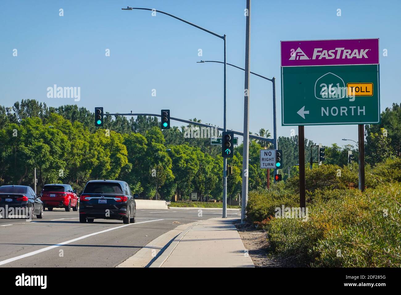 southern-california-toll-road-261-north-on-ramp-entrance-fastrak-tolls