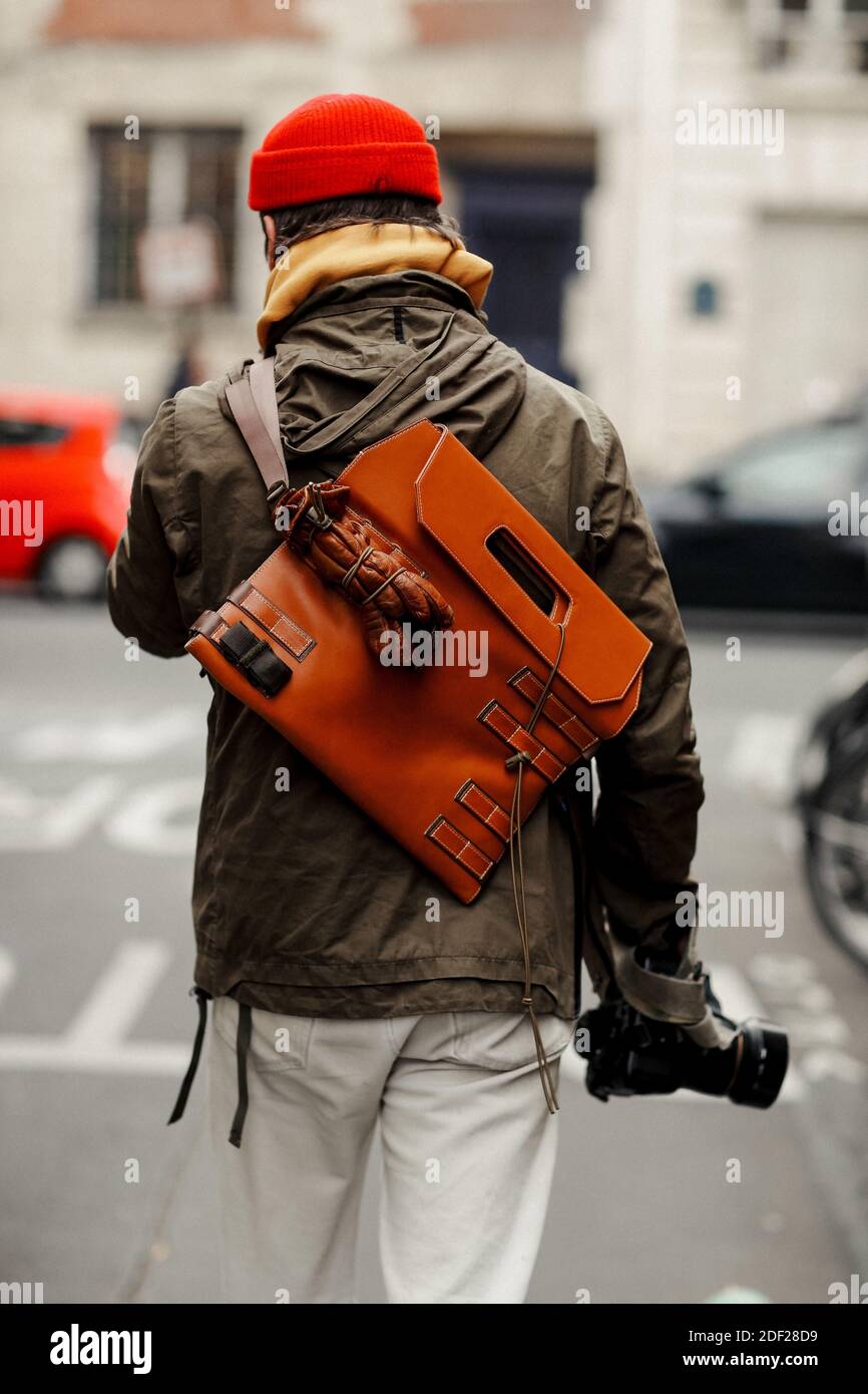 Street style, Robert Spangle arriving at JW Anderson Spring Summer 2020  Menswear show, held at Rue du Platre, Paris, France, on January 15th, 2020.  Photo by Marie-Paola Bertrand-Hillion/ABACAPRESS.COM Stock Photo - Alamy