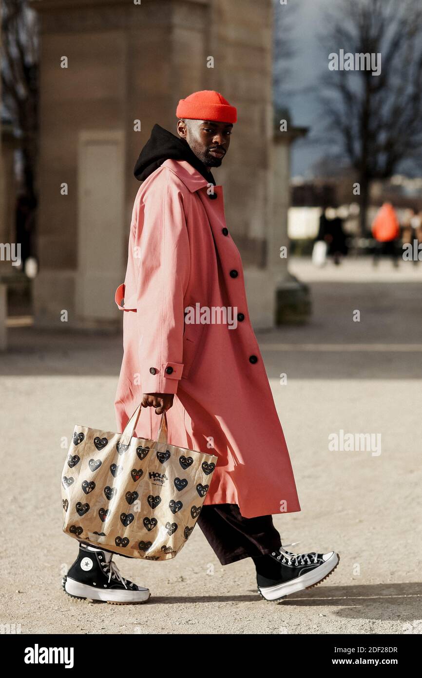Street style, Andre Perry arriving at Off White Spring Summer 2020 Menswear show, held at Carrousel du Louvre, Paris, France, on January 15th, 2020. Photo by Marie-Paola Bertrand-Hillion/ABACAPRESS.COM Stock Photo