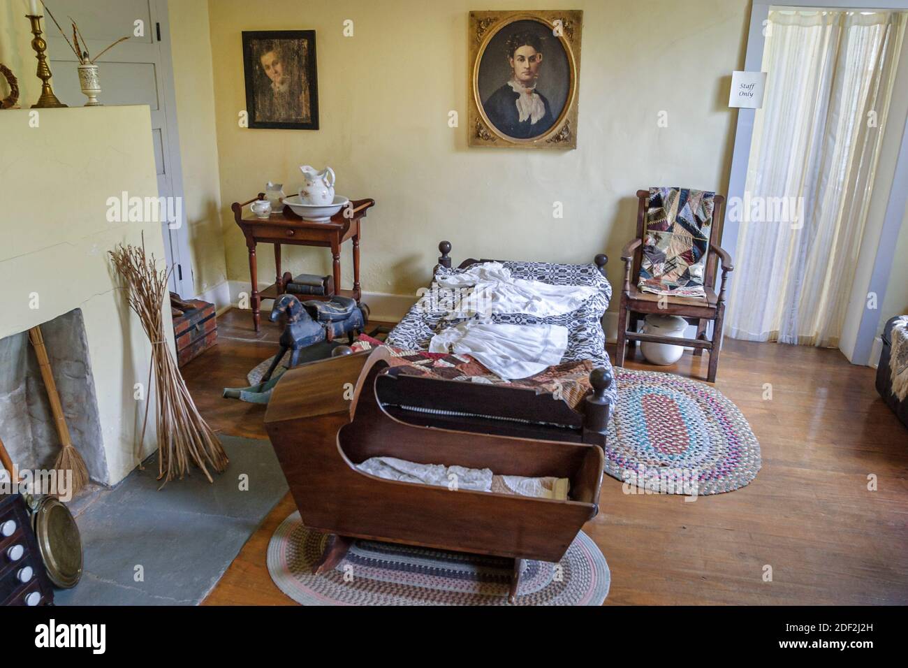 Alabama Florence Pope's Tavern Museum historic inn,collection exhibits stagecoach stop,guest bedroom inside interior, Stock Photo