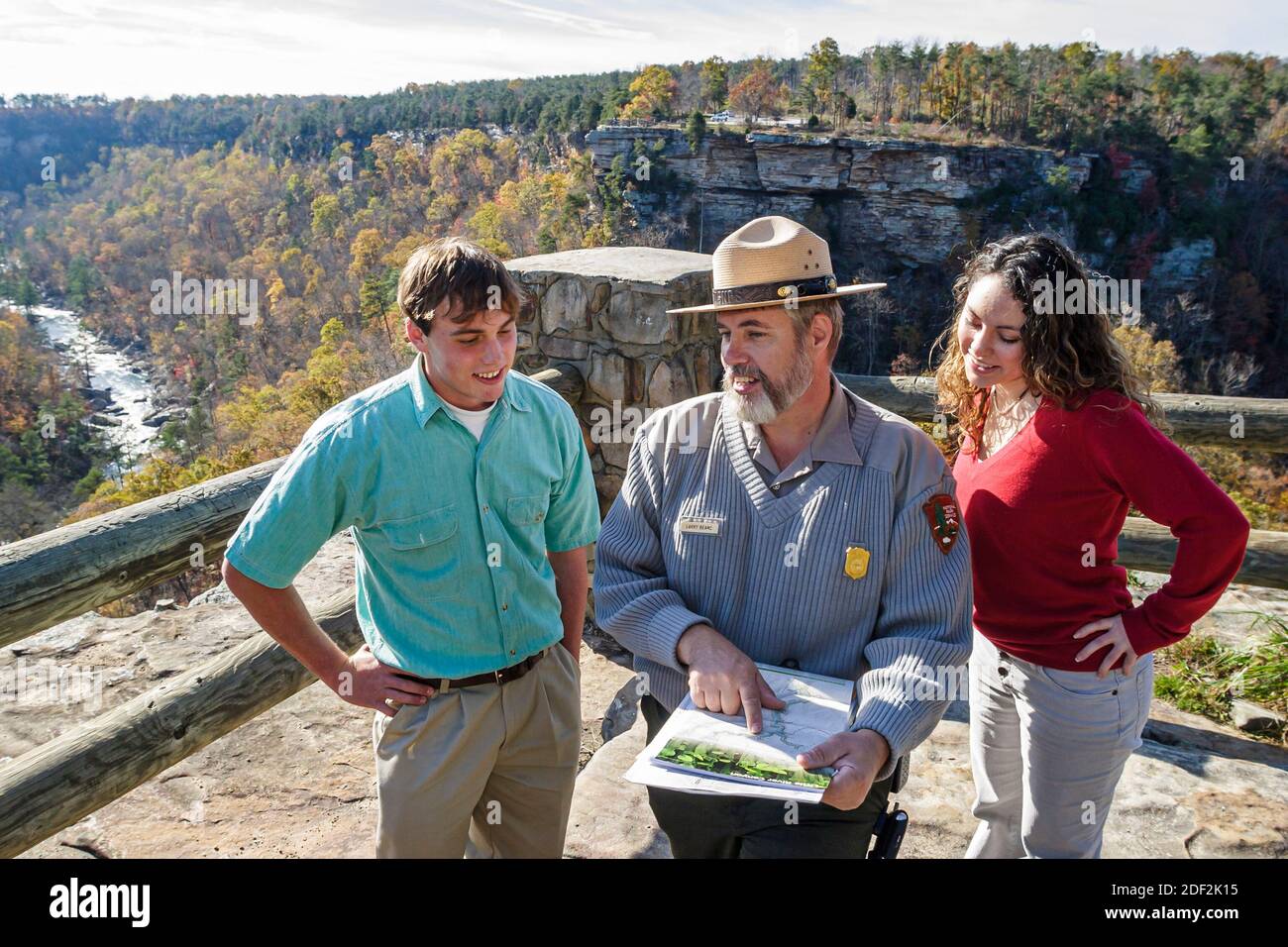 Female ranger hi-res stock photography and images - Alamy